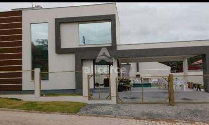 Casa à venda com 3 quartos 1 suíte, 130m² em Tapera da Base Florianópolis