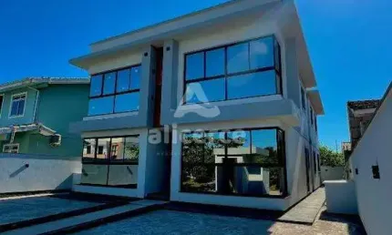 APARTAMENTO NOVO DE ALTO PADRÃO NA PINHEIRA – VIVA A POUCOS METROS DO MAR!