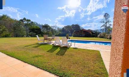 S30 - Luxuosa Propriedade Rural - 2.8 hectares de elegância