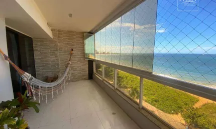 Imagine acordar todos os dias com essa vista incrível! Apartamento de 300m², um por andar, com 4 quartos e 3 suítes na Praia da Costa.