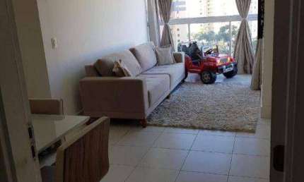 Apartamento porteira fechada na Praia de Itapoã com lazer completo.