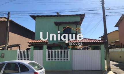 Casa duplex em condomínio com ótima infraestrutura!