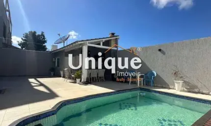 Casa com 285m²  à venda bairro novo portinho Cabo Frio por R$ 1.580.000,00.