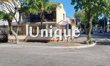 Casa com 03 dormitórios à venda, 190m² - Braga - Cabo Frio/RJ