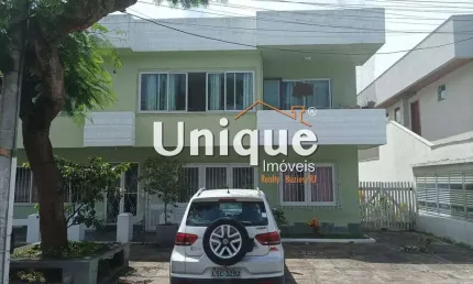 Apartamento em condomínio no Portinho - Cabo Frio, à venda por R$320.000,00