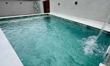 Casa isolada 3 dormitórios com piscina lado praia, Vila Atlântica - Mongaguá