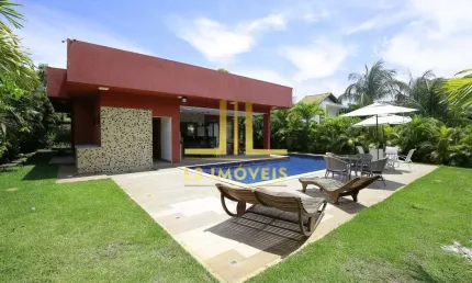 CASA LUXUOSA - 4 SUÍTES - PORTEIRA FECHADA - ITACIMIRIM