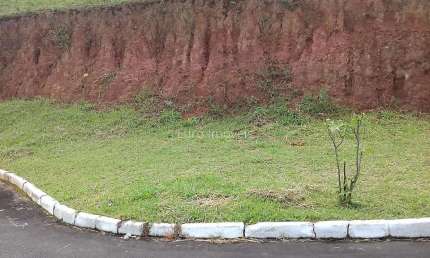 Terreno à venda na Rua Joaquim Honório Loures, Nova Gramado, Juiz de Fora