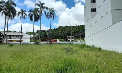 Terreno à venda na Avenida Senhor dos Passos, São Pedro, Juiz de Fora