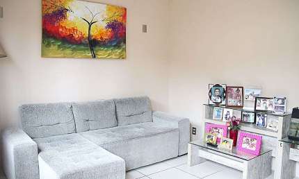 Casa com 3 quartos à venda na Rua Itapoã, Parque Guarua, Juiz de Fora
