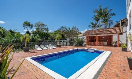 Casa em condomínio fechado com 5 quartos à venda na Rua Ivan Soares Oliveira, Chales do Imperador, Juiz de Fora