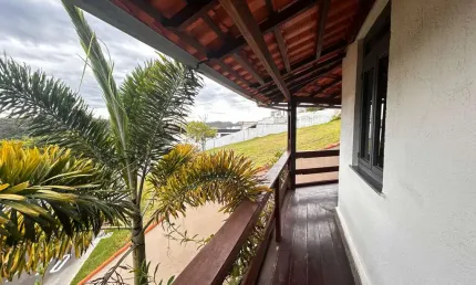 Casa em condomínio fechado com 3 quartos à venda na Rua Doutor João Luiz Alves Valladão (N Gramado), Nova Gramado, Juiz de Fora