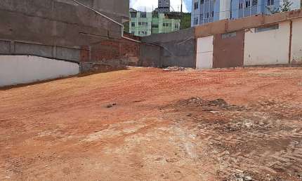 Terreno à venda na Rua Antônio de Paula Mendes, Bandeirantes, Juiz de Fora