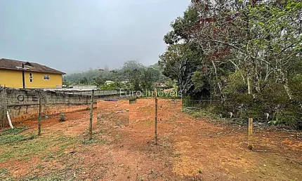 Terreno à venda na Rua dos Pinheirais, Novo Horizonte, Juiz de Fora