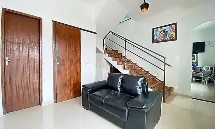 Casa com 3 quartos à venda na Rua Agapio Vaz de Melo, Boa Vista, Juiz de Fora