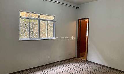 Casa com 6 quartos à venda na Rua Barão de São Marcelino, Passos, Juiz de Fora