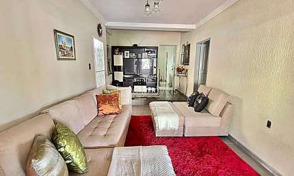 Casa com 6 quartos à venda na Rua José Libânio Rodrigues, Bandeirantes, Juiz de Fora