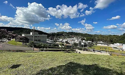 Terreno em condomínio fechado à venda na Rua Professor Virgílio Pereira da Silva, Residencial Alvim, Juiz de Fora