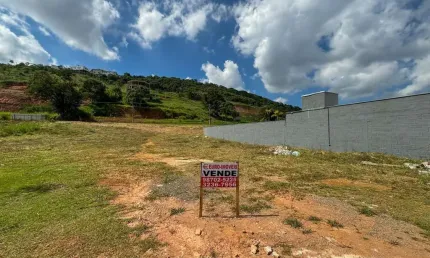 Terreno à venda na Rua C, Novo Horizonte, Juiz de Fora