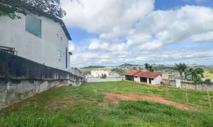 Terreno em condomínio fechado à venda na Rua Professora Aracy Nazareth, Vina Del Mar, Juiz de Fora