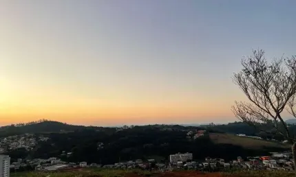 Terreno à venda no São Pedro, Juiz de Fora 