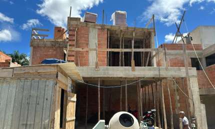 Casa 4 quartos em condomínio fechado, 239,62 m² em Vina del Mar.