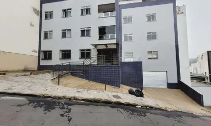 Apartamento com 2 quartos à venda no Granbery, Juiz de Fora 