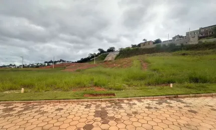 Lote 300,00m² em condomínio fechado, Portal do Sol, Marilândia, Juiz de Fora, MG