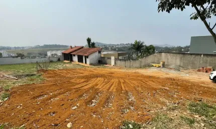Terreno em condomínio fechado à venda na Rua Professora Aracy Nazareth, Vina Del Mar, Juiz de Fora