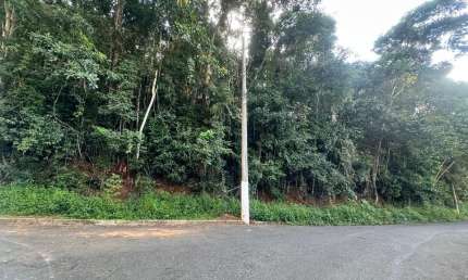 Terreno com 250m², bairro Borboleta, Juiz de Fora, MG.