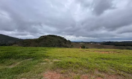 Terreno em condomínio fechado à venda no Villagio da Serra, Juiz de Fora 