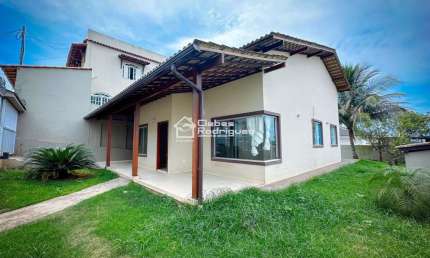 Casa com 3 quartos à venda na Hermínio Ribeiro, 40, Sol Nascente, Guarapari