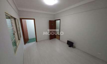 Sala comercial para alugar na Rua Quinze de Novembro, --, Fundinho, Uberlândia
