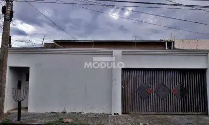 Casa residencial para locação no Bairro Cidade Jardim