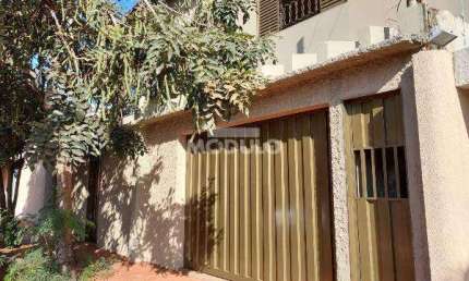 Casa residencial para locação no Bairro Santa Mônica