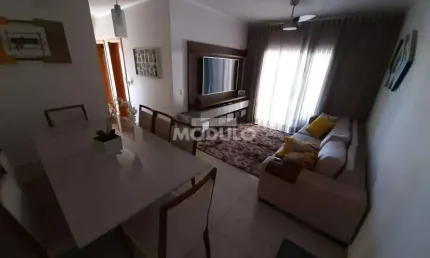 APARTAMENTO à venda, 3 quartos, 1 suíte, 2 vagas, Santa Mônica - Uberlândia/MG