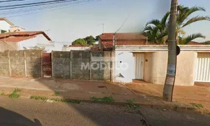 Àrea Comercial para aluguel no Bairro Jardim Patrícia