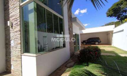 Casa Residencial para locação no Bairro Cidade Jardim