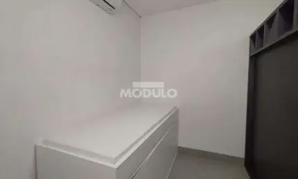 Sala comercial para alugar na Avenida Raulino Cotta Pacheco, --, Osvaldo Rezende, Uberlândia