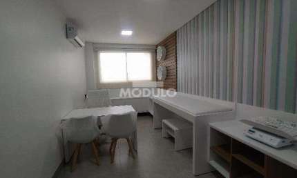 Sala comercial para alugar na Avenida Raulino Cotta Pacheco, --, Osvaldo Rezende, Uberlândia