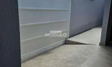 Casa residencial para locação no bairro Alto Umuarama