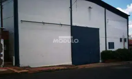 Barracão para locação no bairro Nossa Senhora das Graças