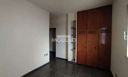 Apartamento com 3 quartos para alugar na Avenida João Pessoa, --, Martins, Uberlândia