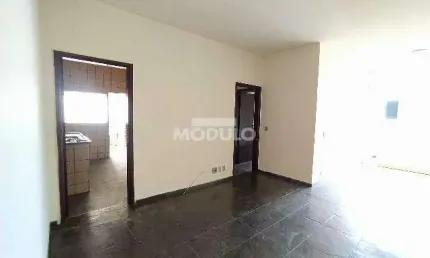 Apartamento com 3 quartos para alugar na Avenida João Pessoa, --, Martins, Uberlândia