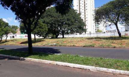 Terreno à venda na Rua Francisco Vicente Ferreira, --, Santa Mônica, Uberlândia