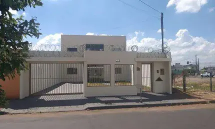 IMÓVEL COMERCIAL à venda, 3 vagas, JARDIM PATRICIA - Uberlândia/MG