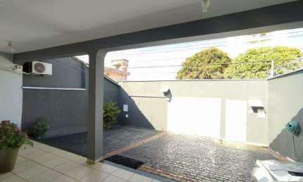 CASA RESIDENCIAL à venda, 3 quartos, 1 suíte, 2 vagas, Brasil - Uberlândia/MG