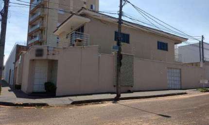 SOBRADO à venda, 3 quartos, 1 suíte, 3 vagas, BOSQUE DOS BURITIS - Uberlândia/MG