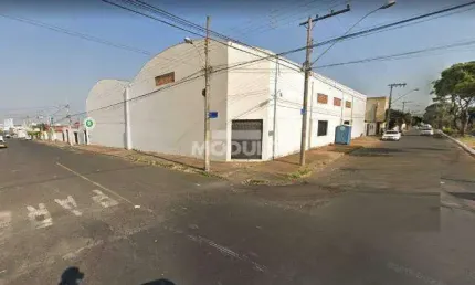 Barracão / Galpão / Depósito para alugar na Rua Paris, --, Tibery, Uberlândia