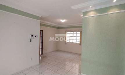 CASA RESIDENCIAL à venda, 3 quartos, 1 suíte, 2 vagas, JARDIM DAS PALMEIRAS - Uberlândia/MG
